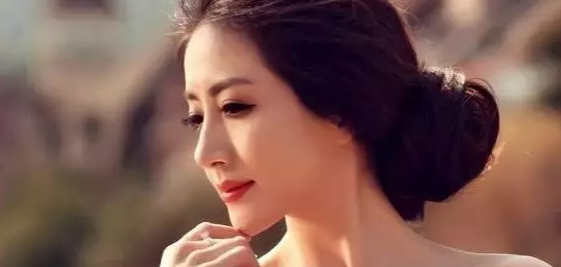 女人皮肤保养的11个妙法！让你更年轻！